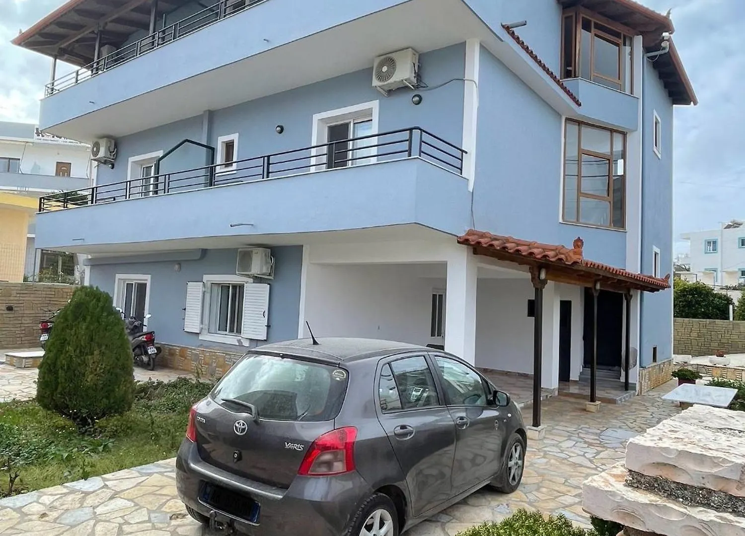 Vila Elite Εξαμίλιο